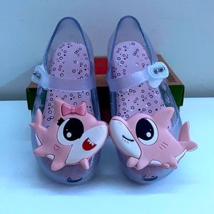 Mini Melissa baby shark flats size toddler 10